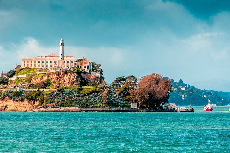 Alcatraz cheap flights to san francisco