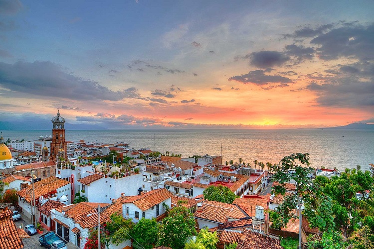 cheap flights to puerto vallarta mexico sunset