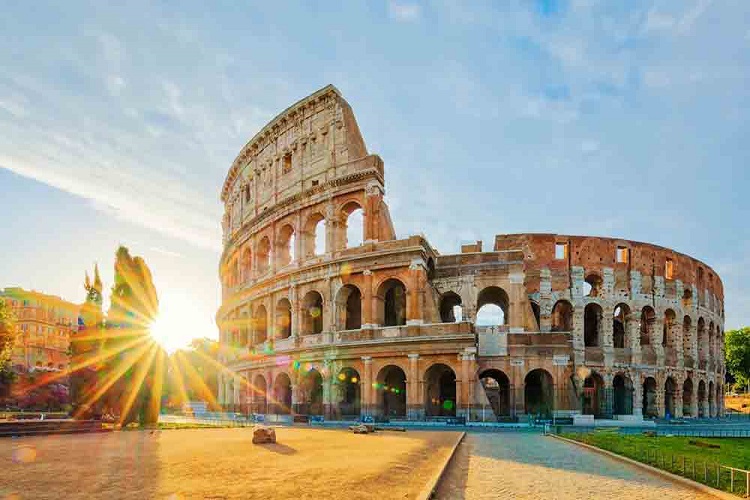 cheap flights to rome Colosseum