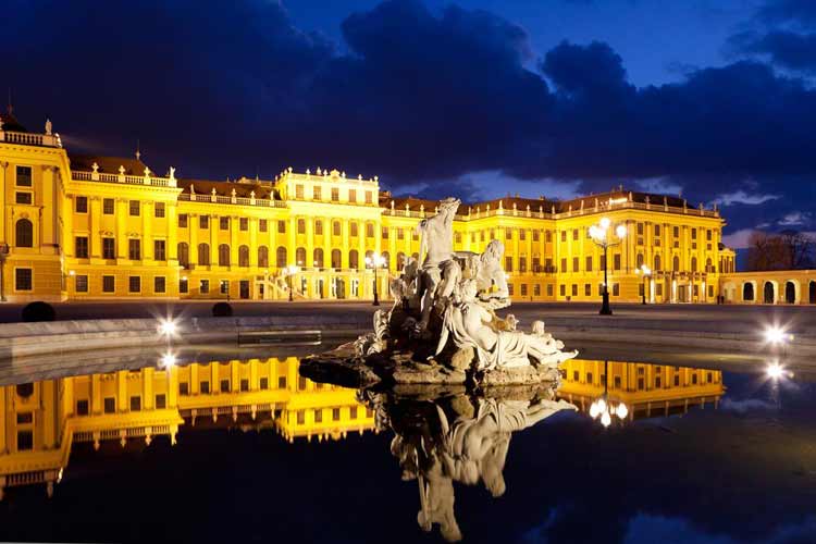 visit-Vienna-Schonbrunn-Palace-3
