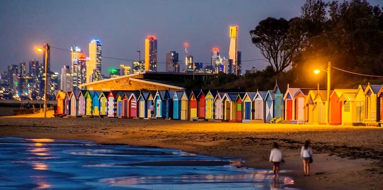 brighton-beach-melbourne-at-dusk